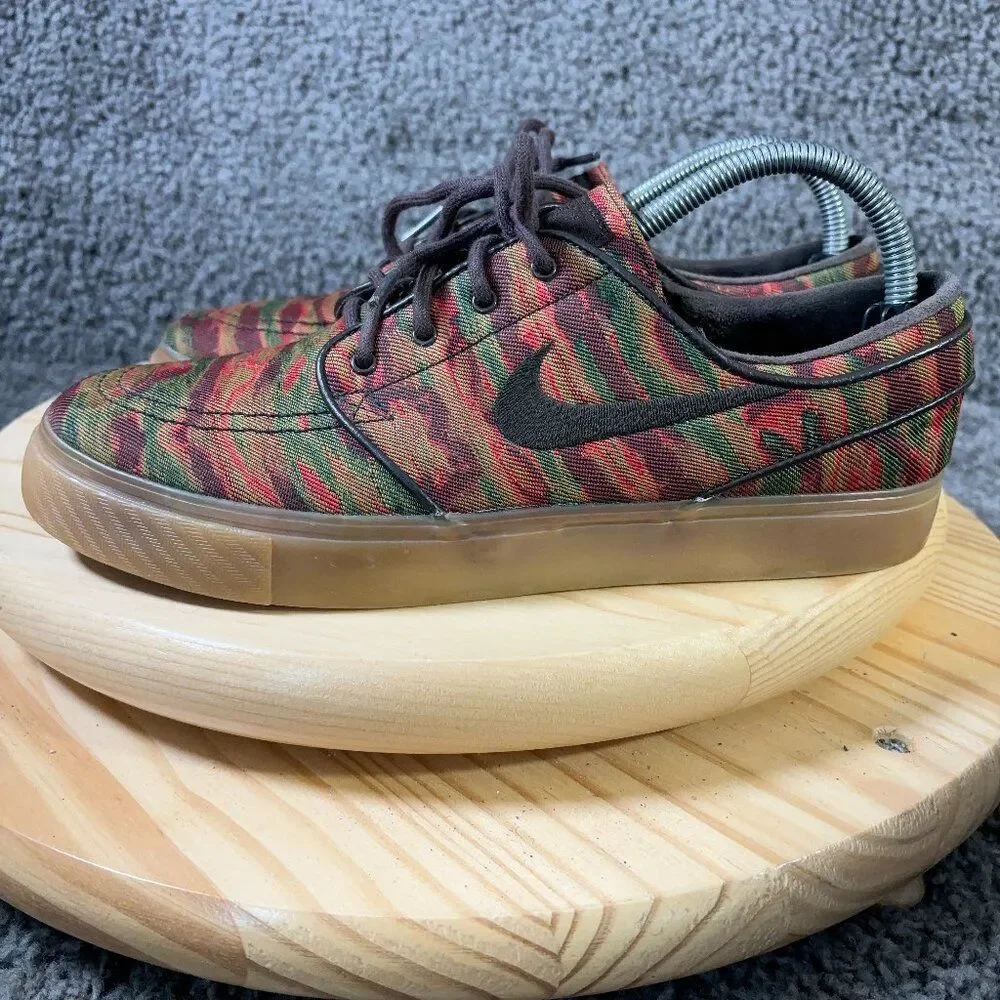 Nike SB Stefan Janoski Skate Shoes Mens Size 8.5 Canvas Camo Gum Sole Sneakers
